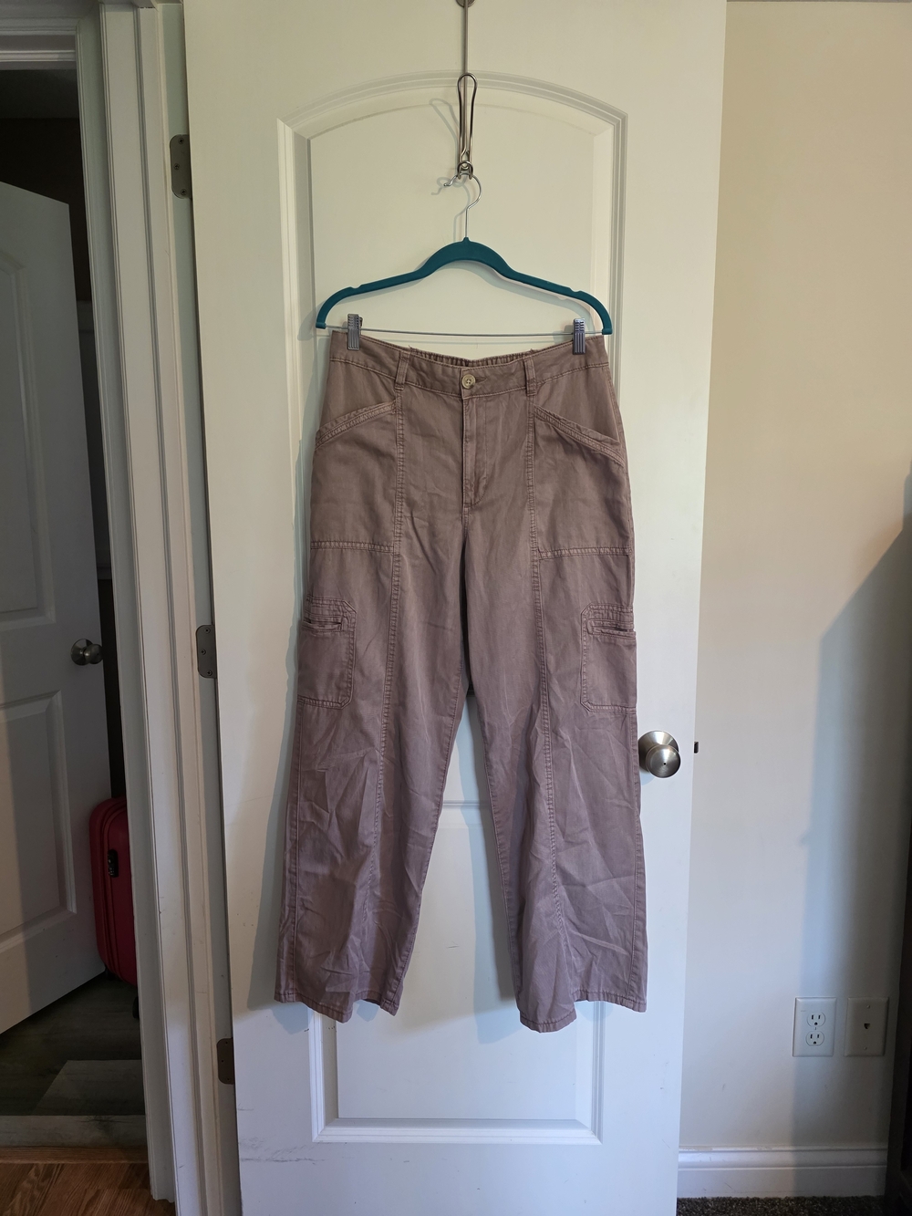 Maurices Lavendar Purple Beachy Lyocell Cotton Wide Leg Cargo Pants 12 Short